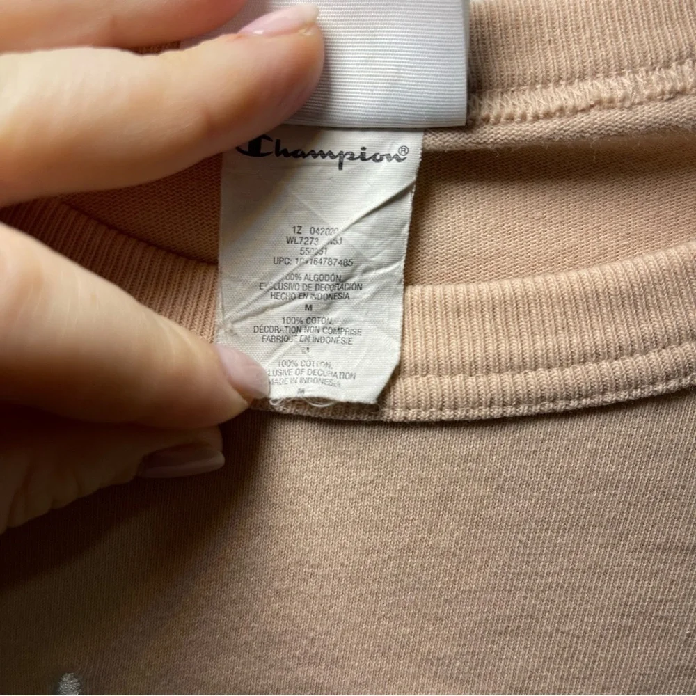 Champion Women's light pink logo casual crop top vrew neck sweatshirt in size M - Picture 5 of 7